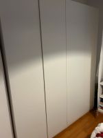 IKEA Pax Schrank weiß Tiefe 60 cm Breite 2 m (4x50 cm) Höhe 2,40m Frankfurt am Main - Nordend Vorschau