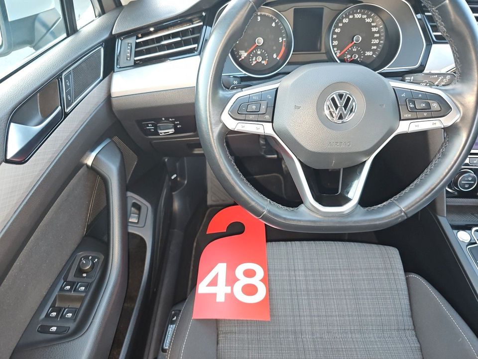 Volkswagen Passat Variant 2.0 TDI DSG Business+LED+Navi+Kam in Braunschweig