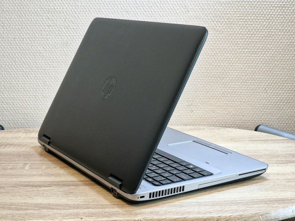Guter Laptop HP Core i5-6200U/RAM 8GB/SSD 256GB/15,6 Zoll FullHD in Hannover