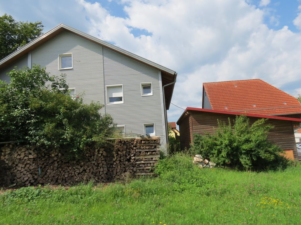 MFH mit 4 Wohneinheiten+4 Garagen-Scheune (Ausbaubar) gr. Grundstück in Frankenhardt zu verkaufen in Frankenhardt
