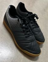 Schwarze Fußball Sport Hallen Schuhe gr. 40 Süd - Niederrad Vorschau