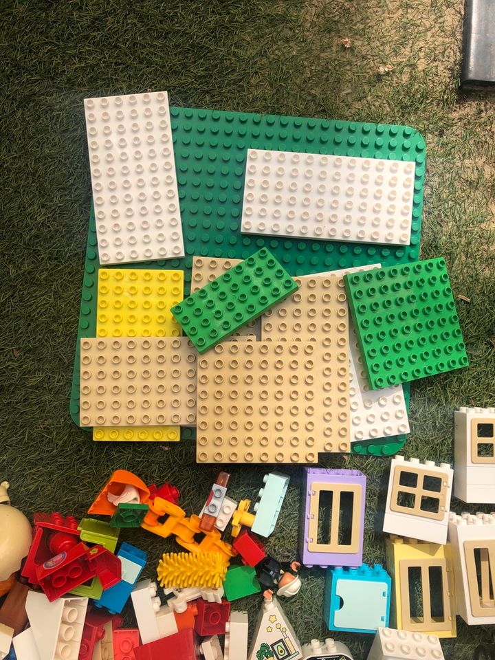 Riesen Duplo Lego Sammlung Haus Bäckerei Autos Platten Platte in Berlin