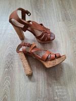 Sandalen mit Korkabsatz Hessen - Vellmar Vorschau
