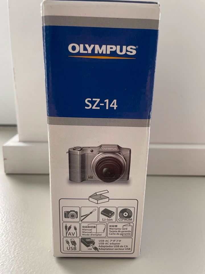 Olympus Digitalkamera SZ-14 in Duisburg