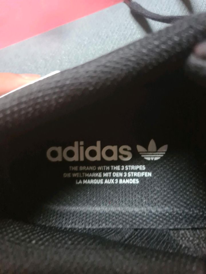 Adidas Superstar Black in Hannover