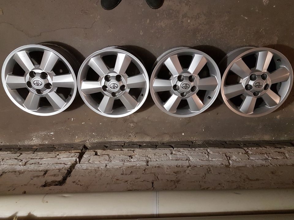 Originale Toyota Alufelgen 16'' , ET: 45, LK: 5x114,3 in Berlin