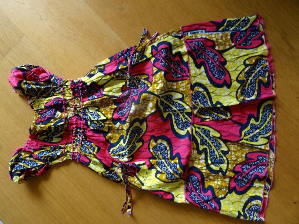 Sommerkleid Afrikanisch 128 134 140 pink gelb schwarz Kleid in Hamburg