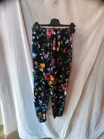 leichte Hose mit Blumen von MaxAnnna in Größe XXL Niedersachsen - Holle Vorschau
