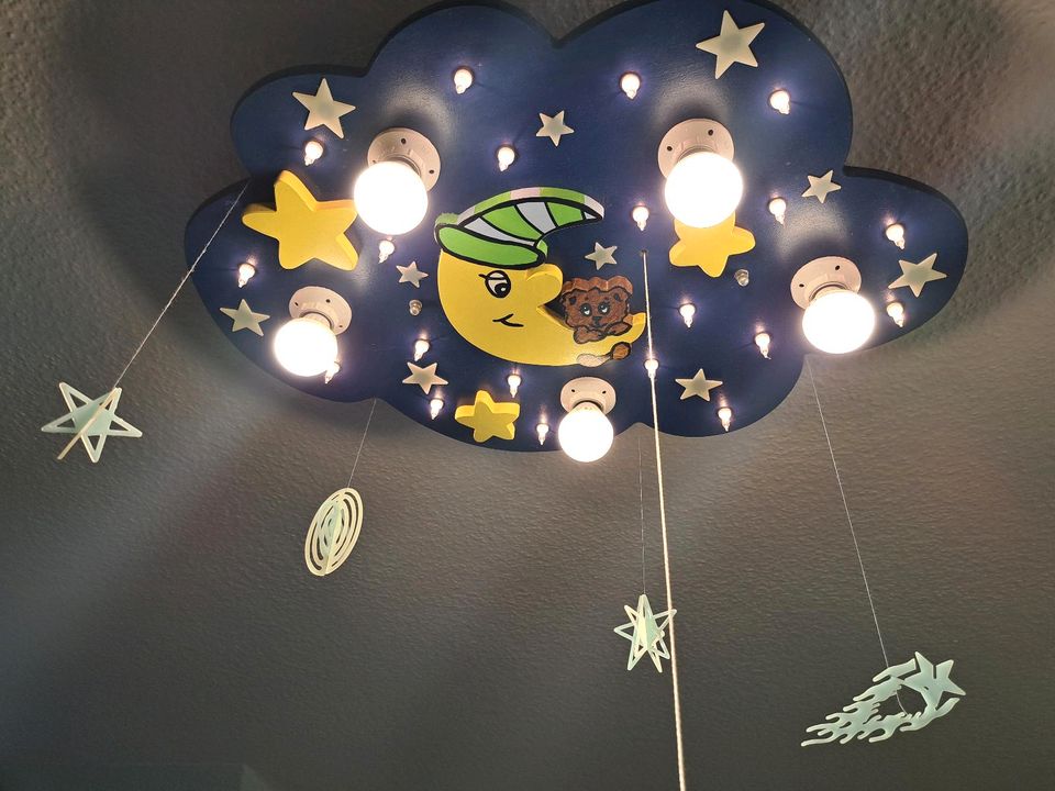 Kinderzimmerlampe "Wolke mit Sternen" in Nossen