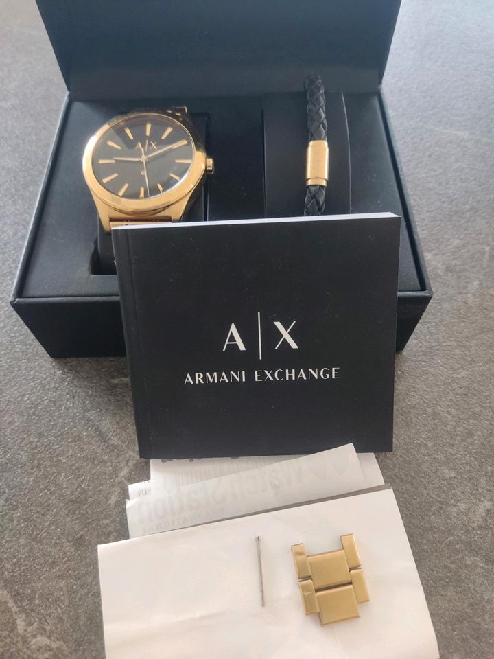 Armani Exchange AX7104 Set mit Uhr & Armband - Gold - Armbanduhr in Bayern  - Vohburg an der Donau | eBay Kleinanzeigen ist jetzt Kleinanzeigen