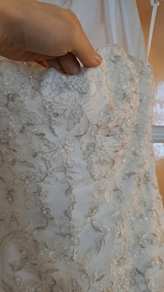 Hochzeitskleid Brautkleid 38 40 42 Prinzessin A-Linie ivory in Meerane