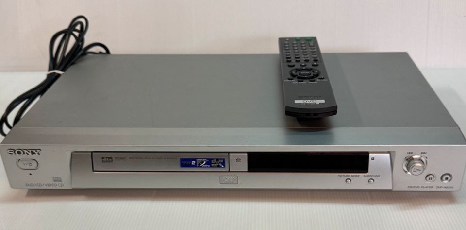 Sony DVP-NS310 CD / DVD Player Spieler NS 310 , mit FB in Hechingen