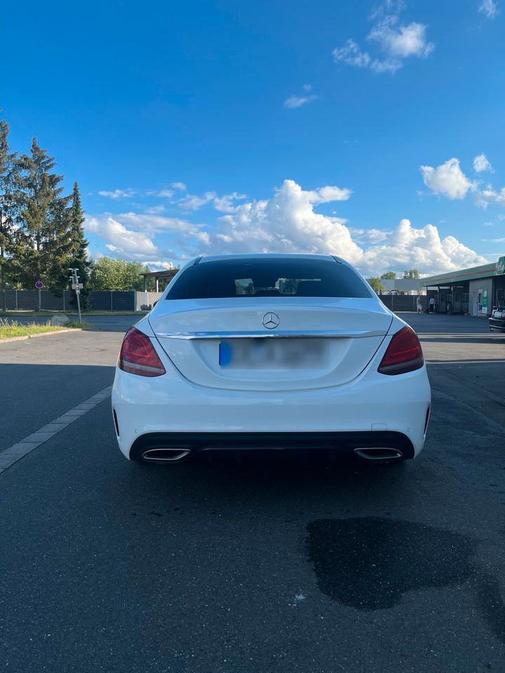 Mercedes-Benz C 220d 4MATIC AMG-NIGHT HUD 360 Virtual Multibeam in Erlangen