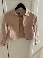 Kurze Jacke Jeansjacke rosa H&M Größe 32 Nordrhein-Westfalen - Minden Vorschau