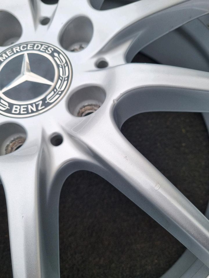 470# Original Alufelge 17Zoll Mercedes A B CLA Klasse A2464010102 in Halle