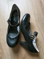Damen Schuhe  Esprit Gr.39 Tanzschuhe Sachsen - Thiendorf Vorschau