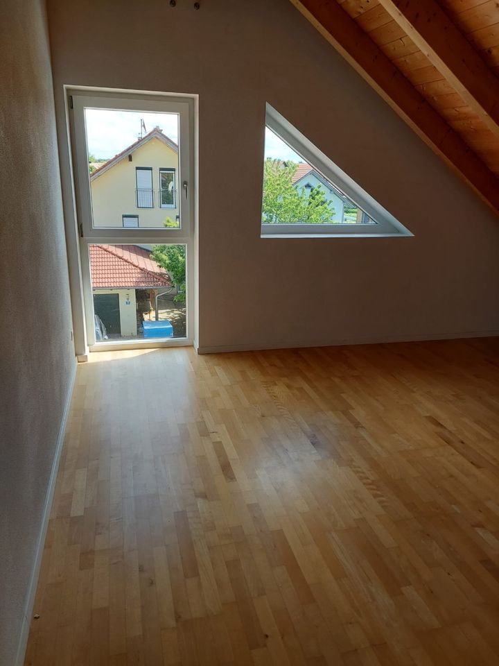 Wohnung als 4 Zimmer WG zu vermieten in Oberding