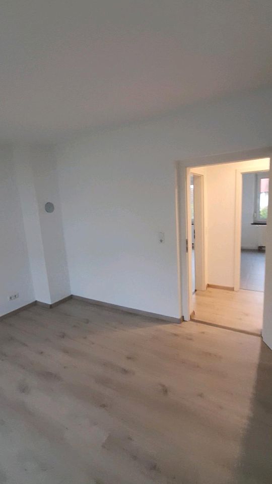 3-Raumwohnung Küche Bad komplett saniert 58qm in Unterwellenborn