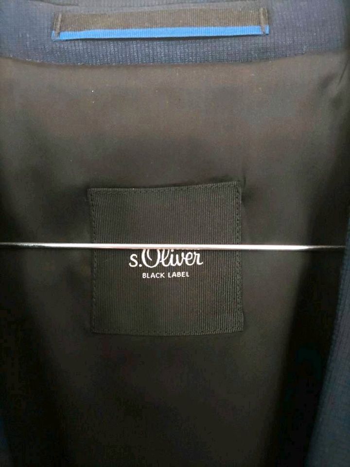 S.Oliver Black Label, Anzug dunkelblauer,  Eterna Hemd weiß in Berlin