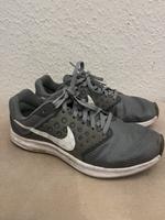 Nike Schuhe grau Kiel - Kiel - Exerzierplatz Vorschau