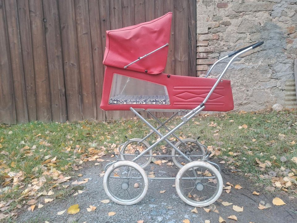 Spielzeug Puppenwagen in Bautzen