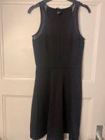 H&M Kleid spitze schwarz kurz xs 34 Nordrhein-Westfalen - Oberhausen Vorschau