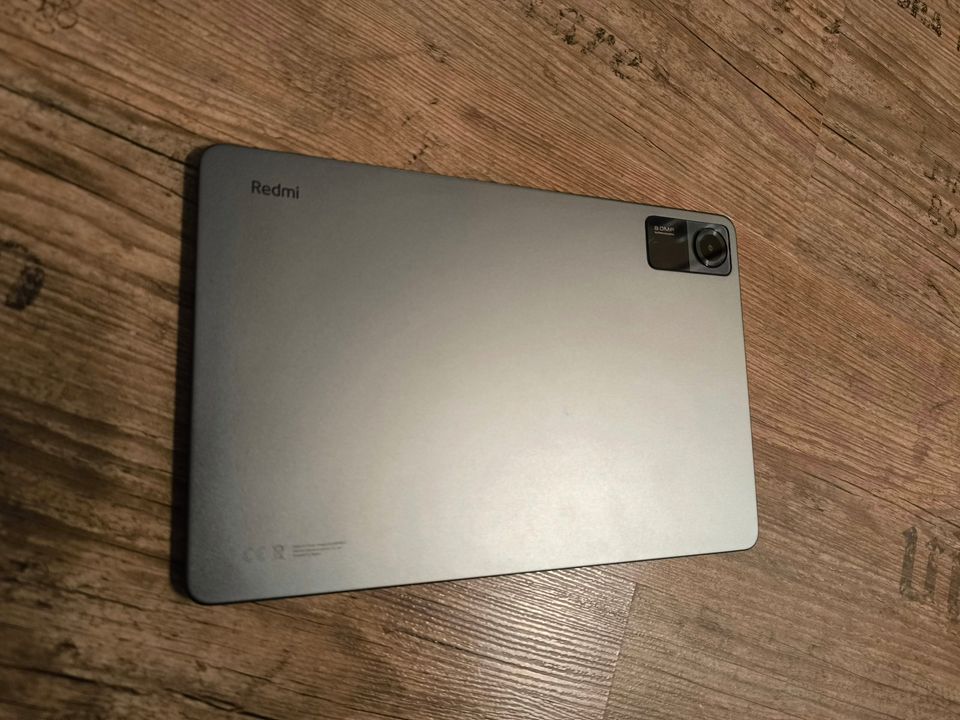 Xiaomi Redmi Pad SE 4/128 mit Schutzhülle & Panzerglas NEUWERTIG in Essen