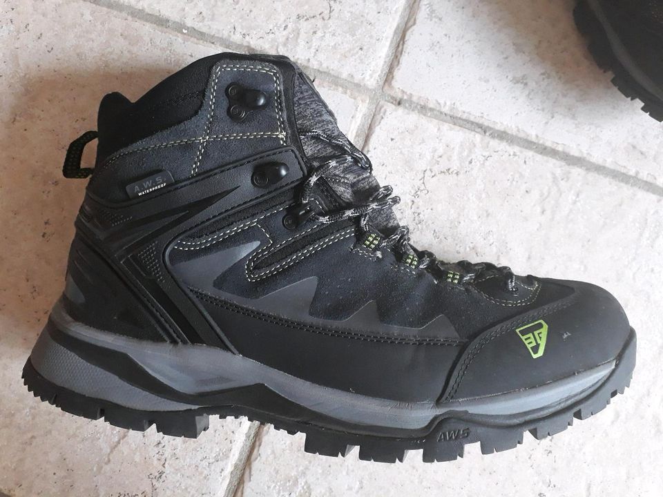 Icepeak Wander-/ Outdoor-Schuh Gr. 45 schwarz/grau wie Neu in Frohburg