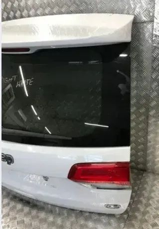 Jeep Grand Cherokee WK2 Heckklappe Kofferraumdeckel in Zittau