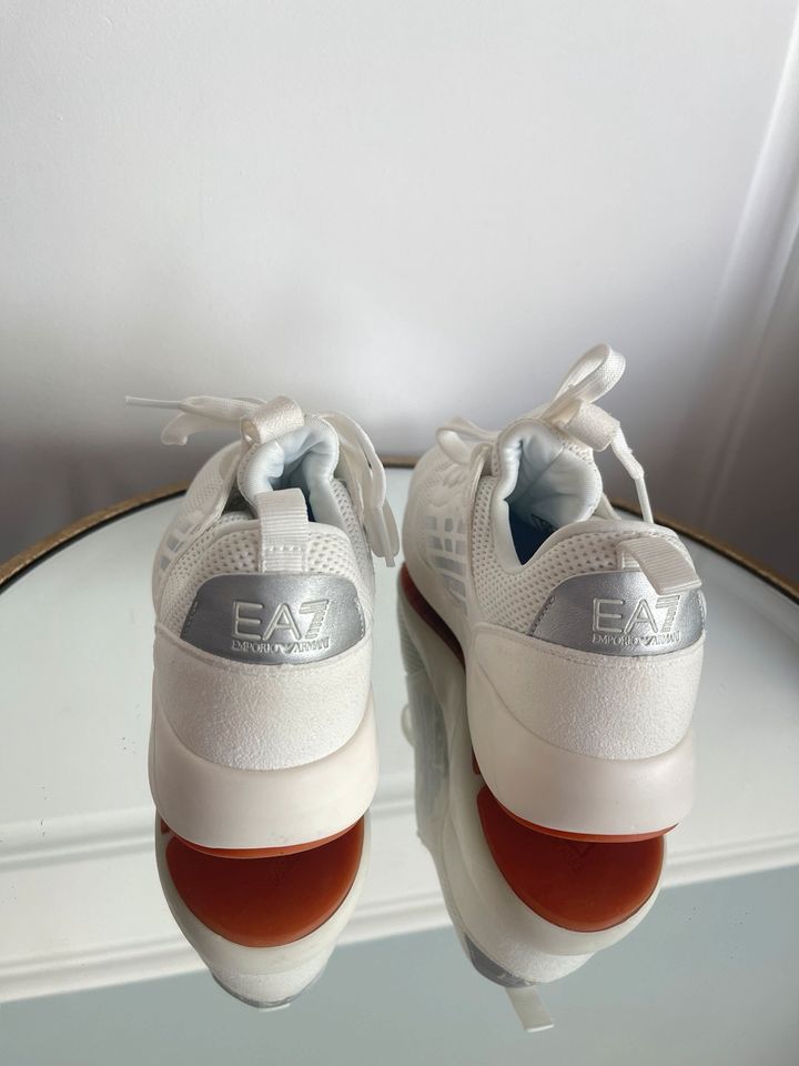 Emporio Armani Kinder Sneaker/ Sportschuhe Gr. 33 wie NEU !! in Seevetal