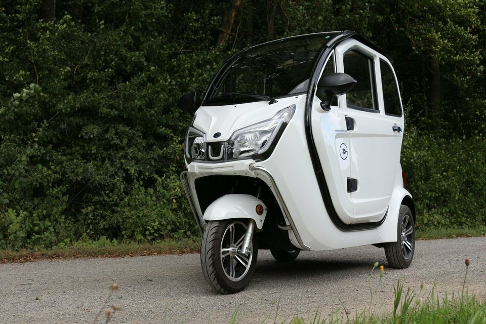 E-Kabinenroller CityMobil Elektroscooter Mopedauto 2200W 72V 65Ah in Gochsheim