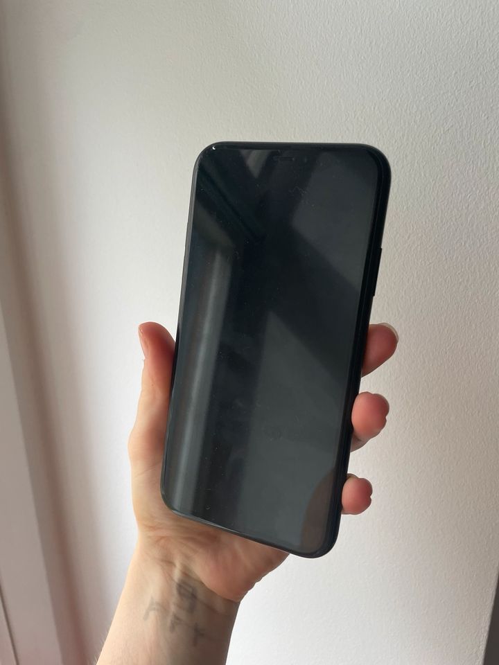 iPhone XR 64Gb , ohne Ladegerät in Chemnitz