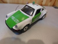 Playart Porsche 911 R Polizei 1/25 hellgrün rar! Niedersachsen - Bad Salzdetfurth Vorschau