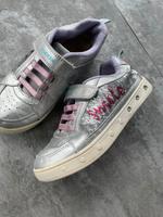 Geox Sneakers  32 mit Blinkfunktion Brandenburg - Panketal Vorschau