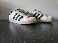 Schuhe Adidas Superstar Kinderschuhe  Größe 36 Schleswig-Holstein - Bargteheide Vorschau