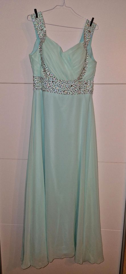 Mint farbenes Abendkleid in Zerbst (Anhalt)