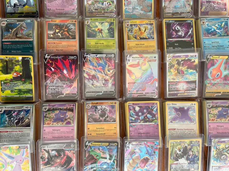 50x Pokemon Karten inkl. Vmax, Vstar, Rainbow, Full Art, V Karten in Troisdorf