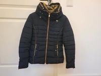 Jacke Winterjacke Steppjacke Gr. S Pimkie dunkelblau mit Kapuze Sachsen - Heidenau Vorschau