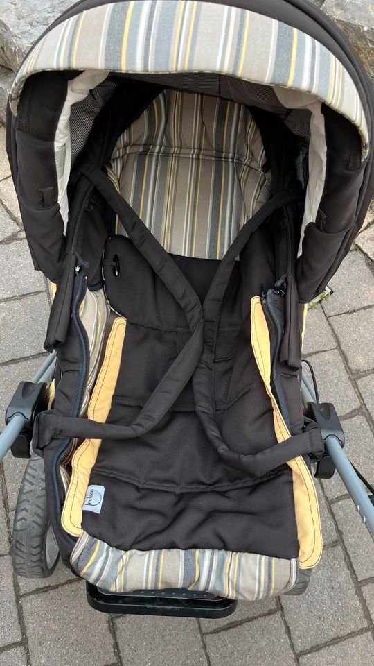 Teutonia Kinderwagen mit Zubehör in Weinsberg