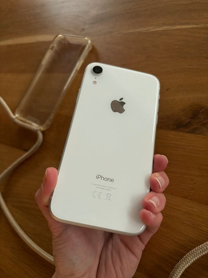 iPhone XR weiß 64 GB OVP in Schwäbisch Hall