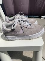 Damen Sneaker 39 Wildleder Nike Air Force 1 INKLUSIVE VERSAND Nordrhein-Westfalen - Sundern (Sauerland) Vorschau