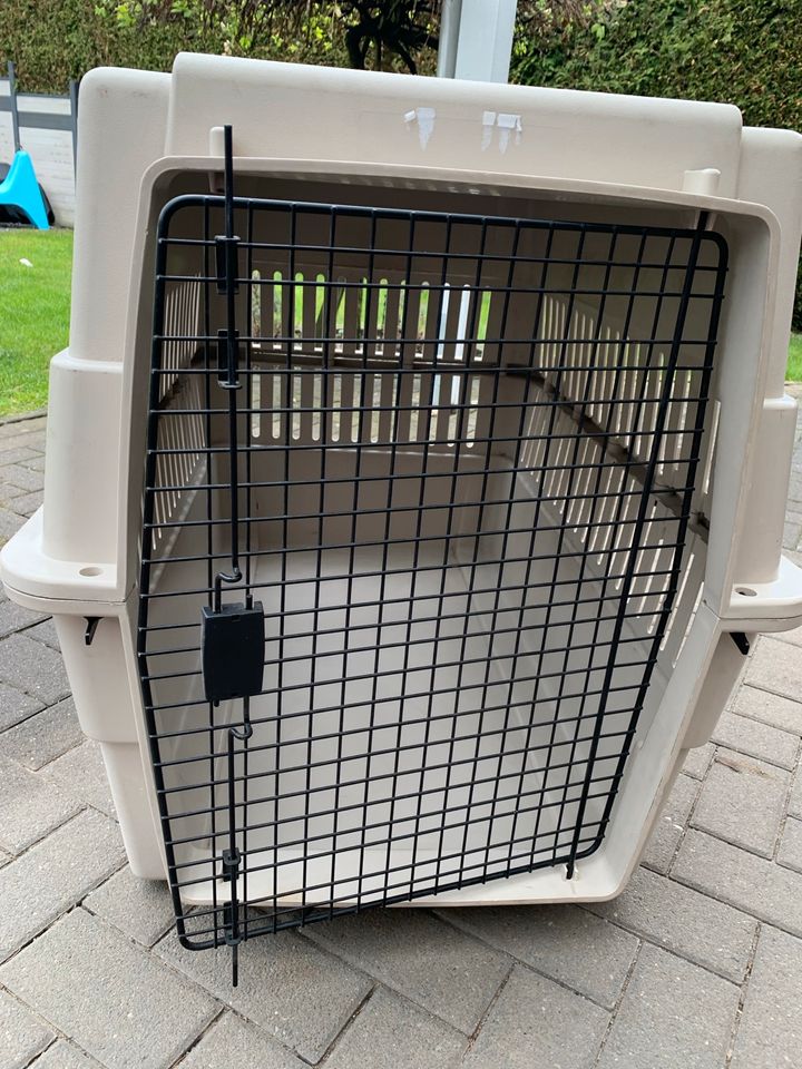 Hunde Transport Box Kennel XXL in Uedem