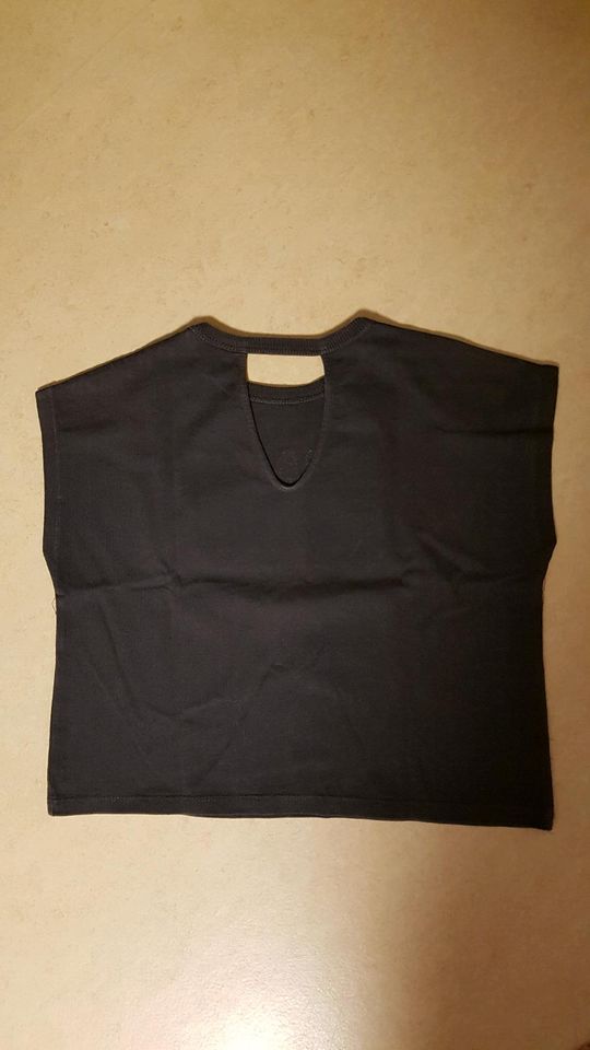 T-Shirt Mädchen Crop Top Shirt *ZARA* Gr.116/122 TOP Zustand 1A* in Augsburg