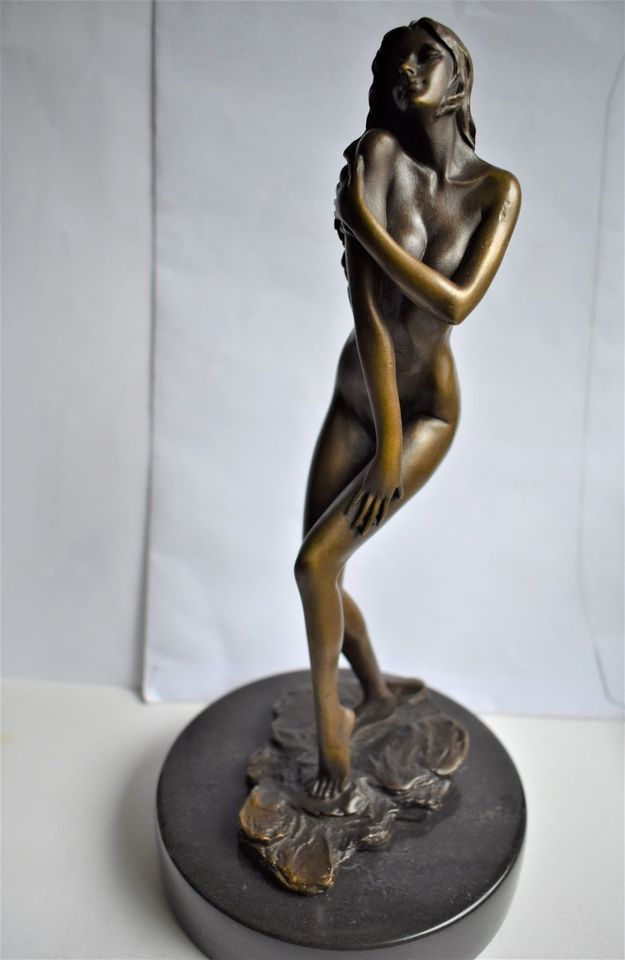 Bronze Akt nackt Frau Ballerina Tänzerin Erotika Plastik Skulptur in Mosbach