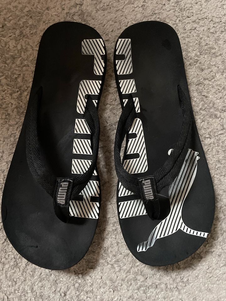 Puma Flip Flops 37 schwarz  weiß top in Tamm