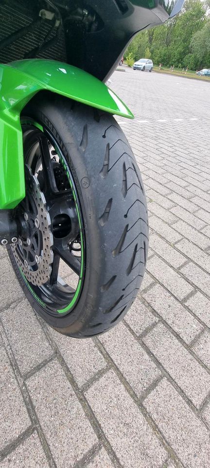 Kawasaki Z1000sx in Löwenberger Land