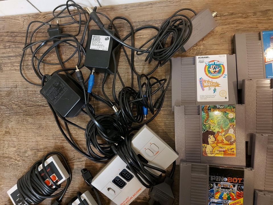 Nintendo NES Konsole Gesamtpaket + Spiele in Bernsbach 