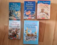 5 Bücher Terry Pratchett Scheibenwelt Romane Baden-Württemberg - Winnenden Vorschau