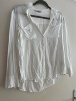 Only Bluse Weiß M 38 neuwertig Oberteil Shirt Knöpfe Kragen Nordrhein-Westfalen - Neuss Vorschau
