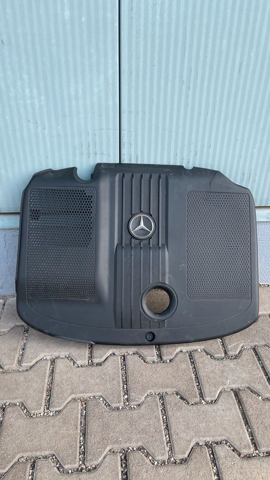 Motorabdeckung OM651 GLK C Klasse Mercedes Benz in Groß-Gerau